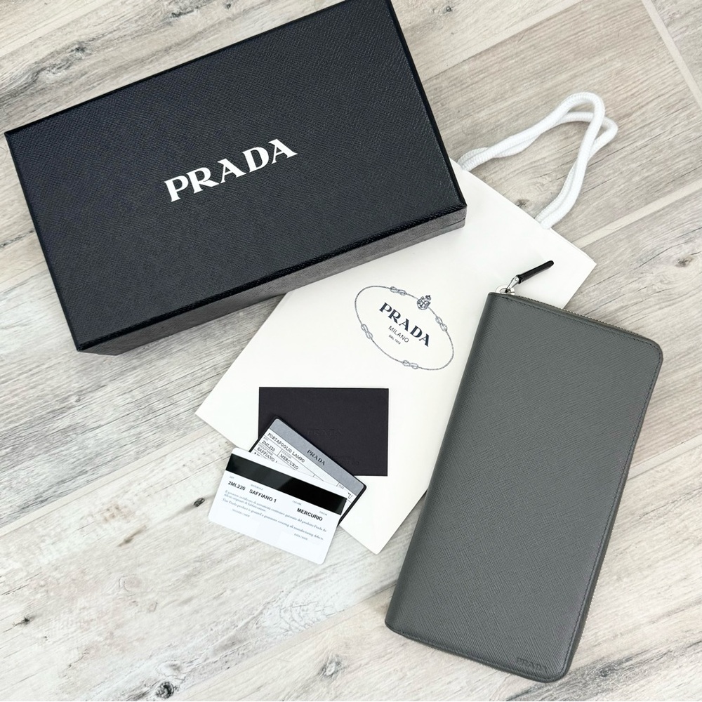 Prada Mercurio Grey Saffiano Leather XL Organizer Travel Wallet